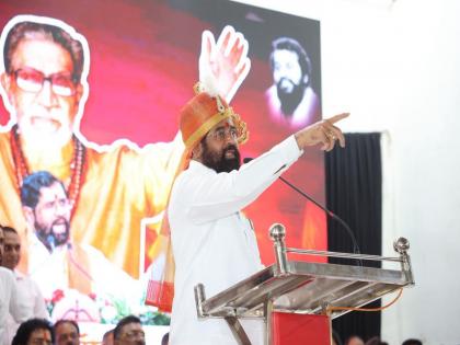 शिवसेना हे कुटुंब, आपापसातील कुरबुरी-मतभेद दूर करून एकसंघ व्हा; गटबाजीवर एकनाथ शिंदे थेट बोलले - Marathi News | Shiv Sena is a family, overcome your differences and unite; Eknath Shinde spoke directly on party factionalism | Latest maharashtra News at Lokmat.com