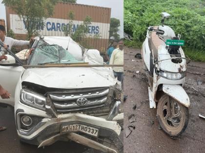 One woman killed, two seriously injured in a speeding car collision in shirval Satara | Satara: भरधाव कारच्या धडकेत एक महिला ठार, दोघे गंभीर जखमी One woman killed, two seriously injured in a speeding car collision in shirval Satara | Satara: भरधाव कारच्या धडकेत एक महिला ठार, दोघे गंभीर जखमी