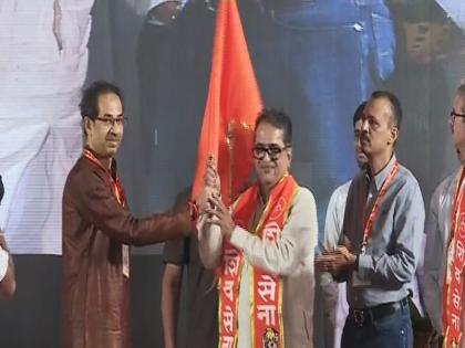 shivsena anniversary - MNS Leader shishir shinde apologized to shivsena | शिवसैनिकांची कान धरून माफी मागत शिशिर शिंदेंनी बांधलं शिवबंधन