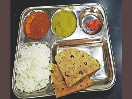 Shiv Bhojan Kendras are in arrears with a grant of Rs 2 crore; Pictures from Pimpri-Chinchwad and Pune city | शिवभोजन केंद्रांचे दोन कोटींचे अनुदान थकीत;पिंपरी-चिंचवड आणि पुणे शहरातील चित्र