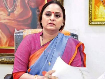 lok sabha election 2024 Yamini Jadhav's assets doubled in five years | यामिनी जाधव यांच्या मालमत्तेत पाच वर्षात दुपटीने वाढ ; दोन कोटी कर्ज, वाहन नाही