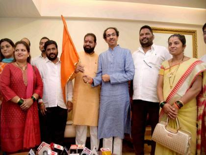 hearing on mns six corporators who joined shivsena has been postponed | मनसेतून शिवसेनेत आलेल्या 'त्या' नगरसेवकांना तात्पुरता दिलासा