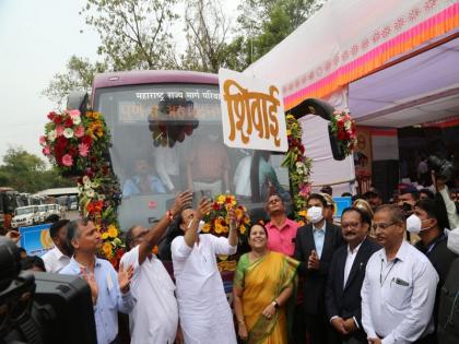 dedication of bus on the first electric system Shivai bus in pune ajit pawar | 'शिवाई' या पहिल्या विद्युतप्रणालीवरील बसचे लोकार्पण; काय आहेत या बसची वैशिष्ट्ये?