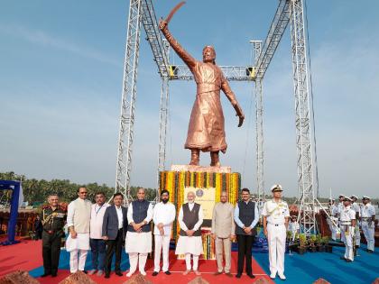 Statue of Chhatrapati Shivaji Maharaj at Rajkot Fort collapsed; Opponent aggressive | राज्यभरात आंदोलन करणार! छत्रपती शिवरायांचा पुतळा कोसळल्यानं विरोधक आक्रमक