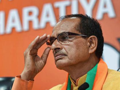 BJP: Big blow to BJP in Madhya Pradesh, big leader leaves support after making serious allegations, will join Congress | BJP: मध्य प्रदेशात भाजपाला जबर धक्का, गंभीर आरोप करत बड्या नेत्याने सोडली साथ, काँग्रेसमध्ये प्रवेश करणार 