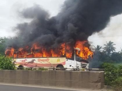 Fire on Shivshahi ST at Vadephata in Satara on Pune-Bangalore National Highway | साताऱ्यात शिवशाही गाडीने घेतला पेट; प्रवासी सुखरुप