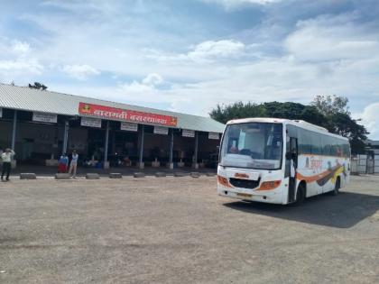 Finally Shivshahi bus start in Baramati The first bus left the police force | ...अखेर बारामतीत शिवशाही धावली; पोलीस बंदोबस्तात पहिली बस सोडली