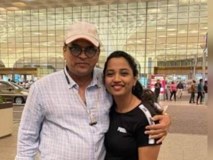 daughter became Pilot..., a proud moment for actor Sharad Ponkshe, said.. | लेक झाली Pilot!, अभिनेता शरद पोक्षेंसाठी अभिमानाचा क्षण, म्हणाले...