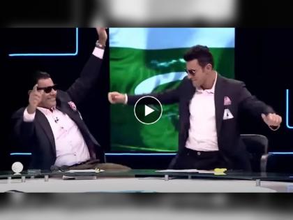 PAK vs NZ T20 World Cup 2022 Video Shoaib Malik Waqar Younis dance in live show after Pakistan win over New Zealand | PAK vs NZ, Video: पाकिस्तानच्या विजयानंतर शोएब मलिक-वकार युनूसचा लाइव्ह शो मध्ये डान्स