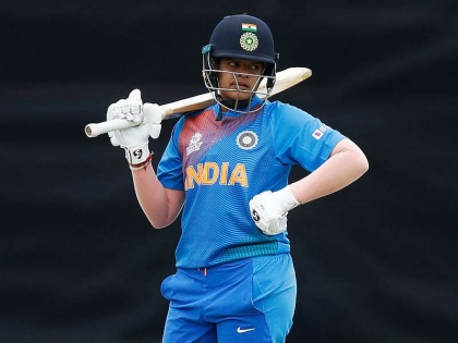 ICC Women's T20 World Cup: Team India won by four wickets, beating Sri Lanka and entering the semifinals mmg | टीम इंडियाचा विजयी चौकार, शफालीच्या फटकेबाजीने श्रीलंका गारद
