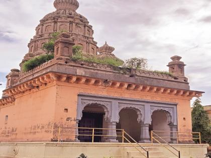 The ancient temples, shrines, gates, garages of Shrigonda are overlooked | श्रीगोंद्यातील पुरातन मंदिरे, वाडे, वेशी, बारवा दुर्लक्षीत