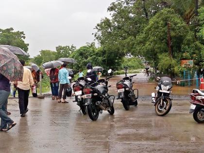 The hail of rain in Srivardhan | श्रीवर्धनमध्ये पावसाचा कहर