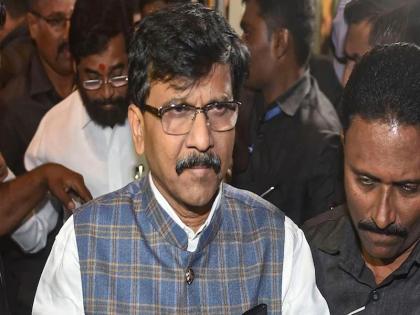 BJP leader Nilesh Rane has challenged Shiv Sena leader Sanjay Raut to contest the elections | मुंबई सांभाळता येत नाही अन् वार्ता देशाच्या; संजय राऊतांना निवडणूक लढवून दाखवायचं आव्हान