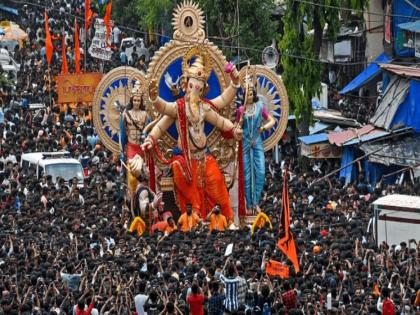Ganeshotsav has become Maharashtra State Festival; Cultural Affairs Minister Ashish Shelar announced in the Legislative Assembly | गणेशोत्सव झाला महाराष्ट्र राज्य महोत्सव; सांस्कृतिक कार्यमंत्री आशिष शेलार यांची विधानसभेत घोषणा