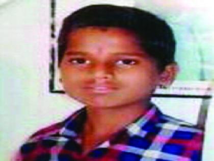 Shubham's suicide in eighth due to poverty | गरिबीमुळे आठवीतील शुभमची आत्महत्या