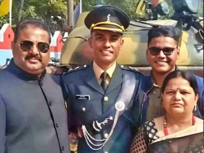 agra martyr captain shubham gupta last memories came from rajouri army unit mother crying | हृदयद्रावक! "मला माझा मुलगा हवाय..."; शहीद लेकाच्या गणवेशाला बिलगून आईचा टाहो