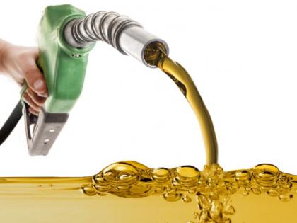 Petrol at Rs 120 in Nagpur | नागपुरात पेट्रोल १२० रुपयांवर; ५० रुपयांचे पेट्रोल देण्यास नकार