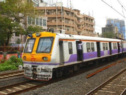 Prior to the Code of Conduct apply services that facilitate train travel; The introduction of various facilities | आचारसंहितेआधी रेल्वे प्रवास सुखकर करणाऱ्या सेवा लागू; विविध सुविधांचे लोकार्पण