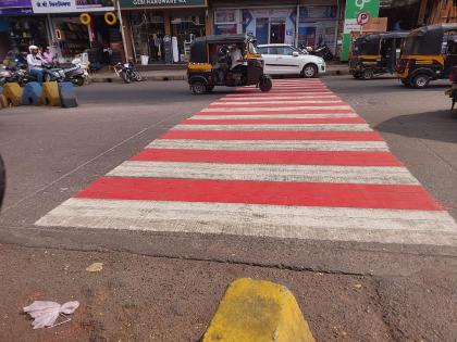 Color of zebra crossing in Thane changed; It was first conducted on an experimental basis | ठाण्यात झेब्रा क्रॉसिंगचा रंग बदलला; पहिल्यांदाच केला प्रायोगिक तत्वावर प्रयोग