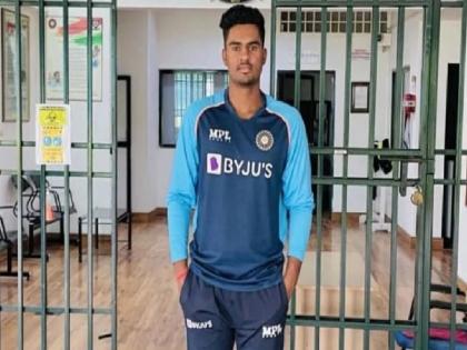 Shopkeeper’s son Siddharth Yadav in India U-19, one of many from small towns | किराणा दुकानदाराने मुलाला बनवले क्रिकेटर, आता भारतासाठी वर्ल्ड कप गाजवणार!