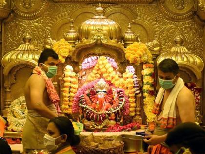 devotees are requested to wear masks while coming for darshan in mumbai | Coronavirus Outbreak! देवाचिये द्वारी, राहा मास्कधारी; दर्शनासाठी येताना मास्क लावण्याचे भक्तांना आवाहन