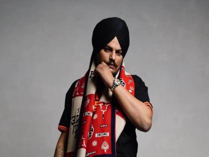 Don't bring politics in Sidhu Moosewala's murder, Supreme Court rejects CBI probe | Siddhu Moosewala : सिद्धू मुसेवाला हत्येत राजकारण आणू नका, सीबीआय चौकशीचा अर्ज सर्वोच्च न्यायालयाने फेटाळला