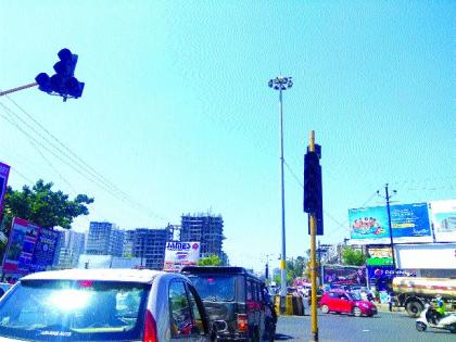 Due to the signal being closed, there was a rift in Vasai | सिग्नल बंद असल्याने वसईमध्ये कोंडी वाढली