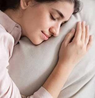 उशीलाही असते एक्सपायरी डेट ? पाहा उशी बदलण्याची योग्य वेळ - नाहीतर द्याल अनेक आजारांना आमंत्रण...