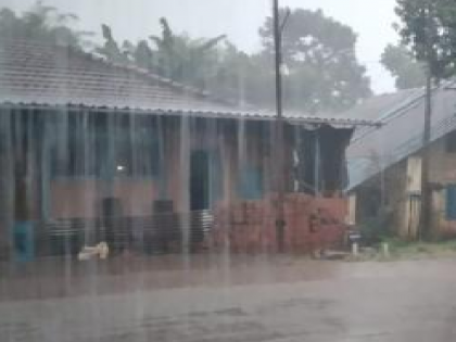 Continuous rain again in Sindhudurga, increase in water level in dams | सिंधुदुर्गात पुन्हा पावसाची संततधार, धरणांतील पाणी पातळीत वाढ