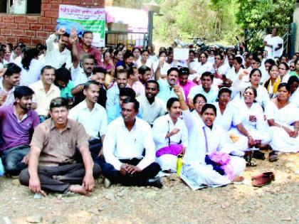 Sindhudurg: National Health Campaign: Decision, contract workers' agitation due to non-interference by the Morcha government | सिंधुदुर्ग : राष्ट्रीय आरोग्य अभियान : मोर्चाची शासनाकडून दखल न घेतल्याने निर्णय, कंत्राटी कर्मचाऱ्यांचे आंदोलन