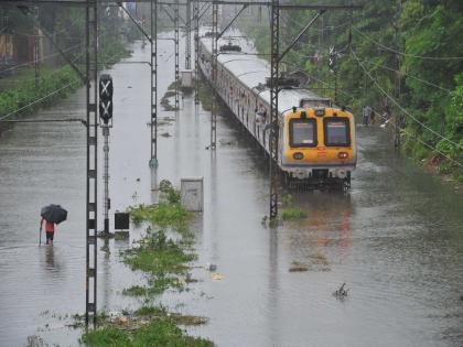 Around the world, the floods, life-threatening disorders; No Survival; Recall on the 26th of August | चोहोबाजूंनी मुसळधार, जनजीवन विस्कळीत; जीवितहानी नाही ; २६ जुलैच्या महाप्रलयाची आठवण