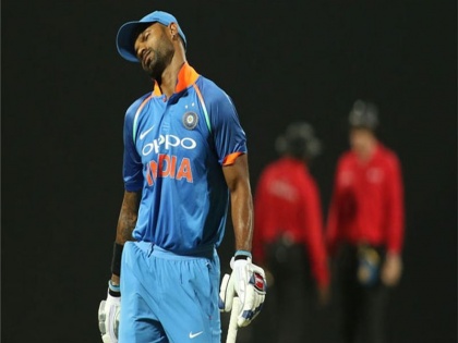 India vs England: India hit six after 637 balls | India vs England : षटकारांचा दुष्काळ संपवायला भारताला लागले तब्बल 637 चेंडू