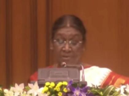 Low proportion of female representatives, female workers in Goa; President Draupadi Murmu expressed concern | गोव्यात महिला लोकप्रतिनिधी, महिला कामगारांचे प्रमाण कमी; द्रौपदी मुर्मू यांनी व्यक्त केली चिंता