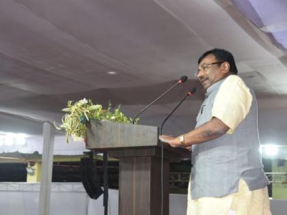 Enact legislation to ensure timely diesel refund to fishermen; Assurance of Minister Sudhir Mungantiwar | मच्छिमारांना डिझेल परतावा वेळेत मिळावा यासाठी कायदा करणार; सुधीर मुनगंटीवार यांचे आश्वासन