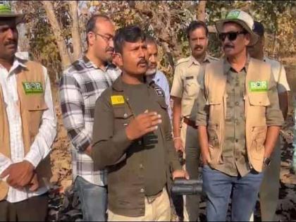 'Birdman' who makes the sound of 200 animals and birds in Tadobat; His name is Sumedh Waghmare | ताडोबात २०० पशु, पक्ष्यांचा आवाज काढणारा ‘बर्डमॅन’