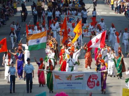 The impression of Marathi people was seen in Canada's Calgary Stampede Parade | कॅनडाच्या कॅलगरी स्टॅम्पिड परेडमधे दिसली मराठी जनांची छाप