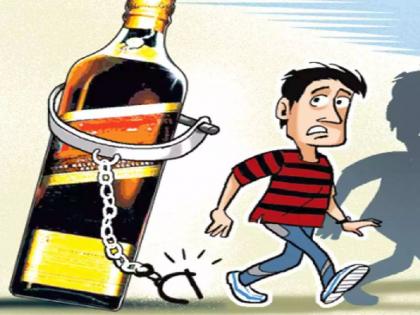 Police on alert mode in occasion of pola festival; Mahua liquor stock seized at Pardi area of Dongargaon | पोळ्याच्या पर्वावर पोलिस अर्लट मोडवर; डोंगरगावच्या पारधी बेड्यावर मोहाच्या दारूचा साठा जप्त