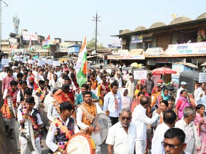 Big protest of farmers issues in manora tahsil office in washim | शेतकऱ्यांच्या प्रश्नांवर मानोऱ्यात विराट मोर्चा!