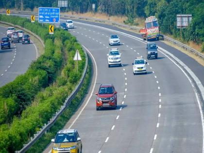 A two-hour block today on the Mumbai-Pune Expressway; Traffic of heavy vehicles is completely closed | मुंबई-पुणे द्रुतगती मार्गावर आज दोन तासांचा ब्लॉक; जड-अवजड वाहनांची वाहतूक पूर्णतः बंद