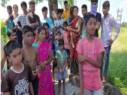 Two children drowned while swimming in mine water | खदानीच्या पाण्यात पोहण्यासाठी उतरलेल्या २ मुलांचा बुडून मृत्यू