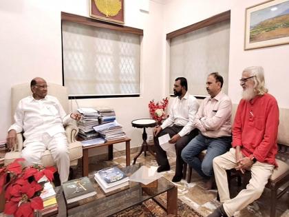 Hold a meeting of the constituent parties of the India Alliance, decide the strategy; CPI's demand to Sharad Pawar | इंडिया आघाडीतील घटक पक्षांची बैठक घ्या, रणनिती ठरवा; भाकपची शरद पवार यांच्याकडे मागणी