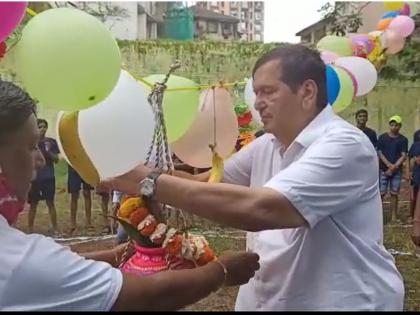 Minister Mangal Prabhat Lodha celebrate Dahi Handi with juvenile home | 'मविआ' सरकारनं हिंदु सणांवर बंदी लावण्याशिवाय काय केलं?; मंत्री लोढांचा टोला