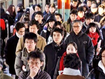 People two years younger in South Korea overnight! | द. कोरियामध्ये रातोरात लोक दोन वर्षांनी लहान!