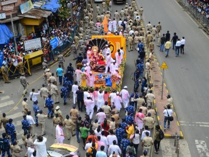 Ganesh Visarjan 2021: Devotees bid farewell to Lord Ganesha