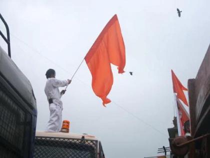 Suicide of Shiv Sainik Dattatray Varhade who open the first Shakha of Shiv Sena at Osmanabad | शिवसेनेची पहिली शाखा स्थापन करणाऱ्या शिवसैनिकाची आत्महत्या; उस्मानाबादेतील ह्दयद्रावक घटना