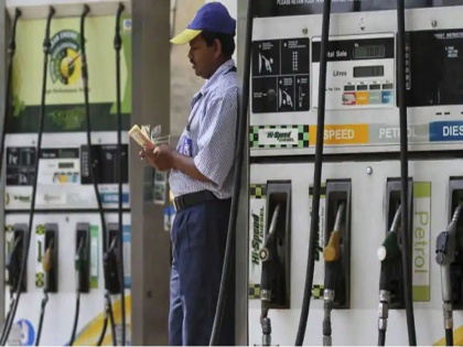 Jharkhand Government Launch Petrol Subsidy Scheme to Two Wheelers | झारखंडच्या मुख्यमंत्र्यांची भन्नाट आयडिया; पेट्रोल २५ रुपयांनी स्वस्त मिळणार