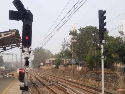 Lessons on Railway Robbery on the Internet ?; Signal system information | रेल्वेवरील दरोड्याचे इंटरनेटवर धडे; सिग्नल यंत्रणेची माहिती मिळवून दरोडा?