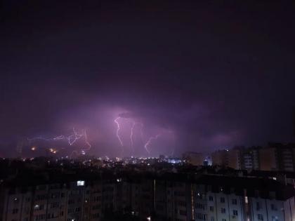 Geomagnetic Storm: कुठल्याही क्षणी पृथ्वीवर सौर वादळ धडकण्याची शक्यता; अनेक देशात ब्लॅकआऊट होण्याची भीती