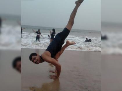 Suspicious death of 22-year-old yoga student; Last video call with mom | २२ वर्षीय योगा विद्यार्थ्याचा संशयास्पद मृत्यू; आईला अखेरचा व्हिडीओ कॉल केला अन्...