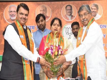 Shiv Sena Pune Women leader Asha Buchke joins BJP with supporters presence in Devendra Fadnavis | Shivsena-BJP: शिवसेनेला मोठा फटका; महिला नेत्या आशा बुचकेंनी समर्थकांसह केला भाजपात प्रवेश